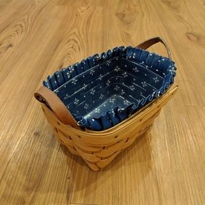 LONGABERGER 🧺 basket